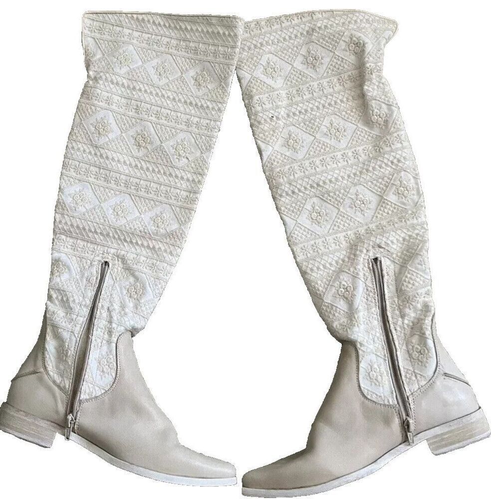 Free People Bren Slouch Ecru Western Pull On Boots New 38 US 8 - Picture 3 of 5